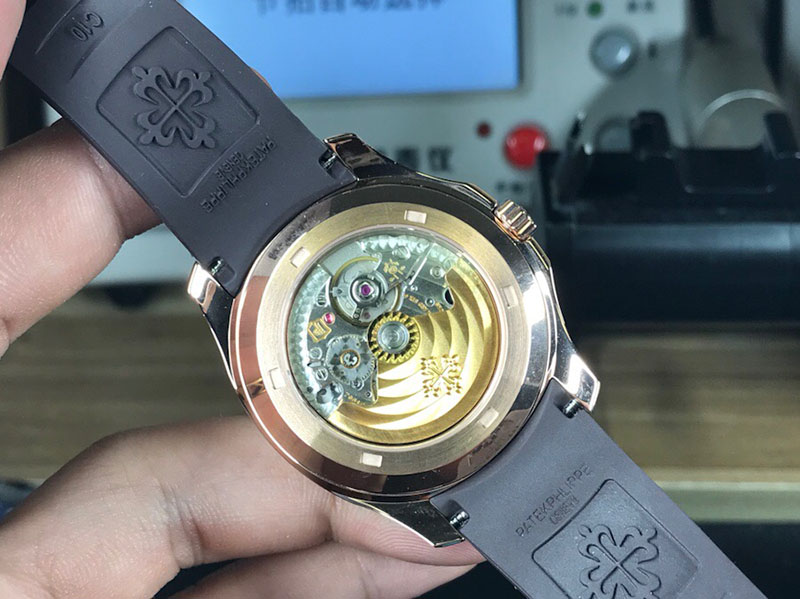 高仿百达翡丽手表-AQUANAUT系列5167R-001机械男表玫瑰金款