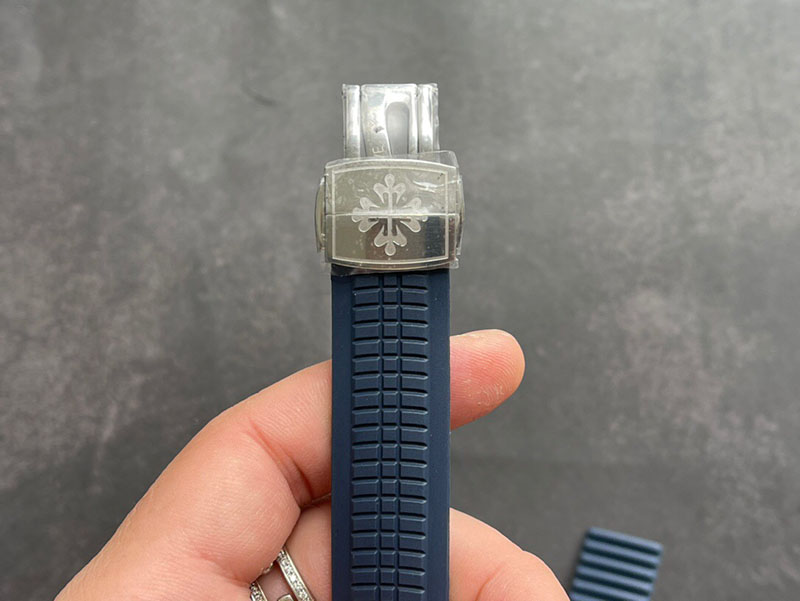 高仿百达翡丽手表-AQUANAUT系列5168G-001机械男表蓝面